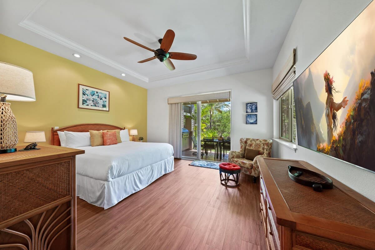 Townhouse in Waimea · ★5.0 · 3 bedrooms · 5 beds · 2.5 shared baths - Photo 1
