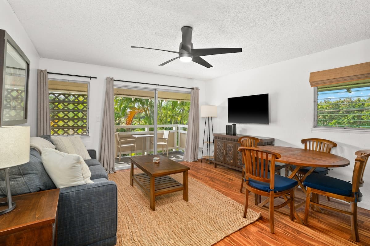 Condo in Kapaa · ★4.76 · 1 bedroom · 2 beds · 1 shared bath - Photo 1