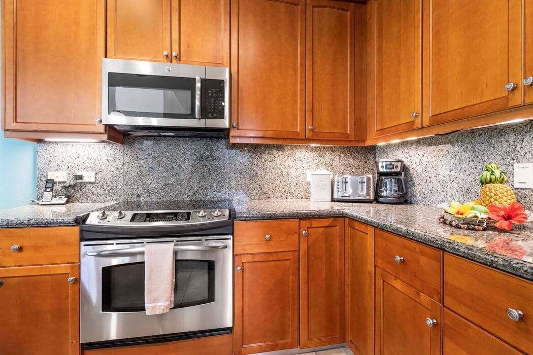 Townhouse in Waimea · ★4.75 · 2 bedrooms · 3 beds · 2 baths - Photo 4