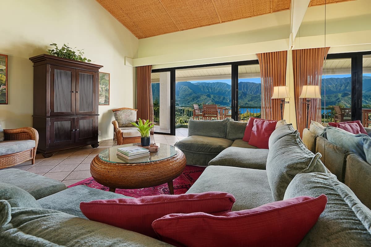 Place to stay in Princeville · ★4.86 · 4 bedrooms · 6 beds · 3 baths - Photo 2