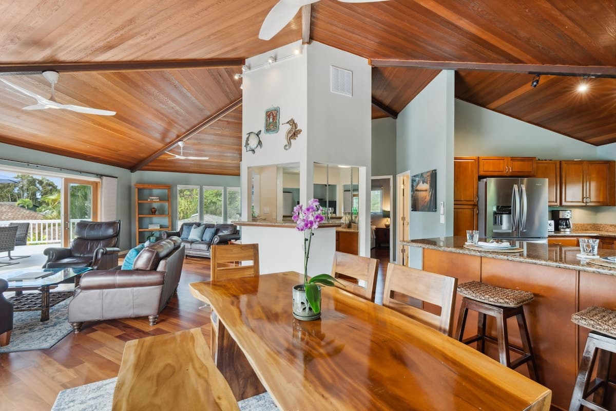 Home in Princeville · ★4.25 · 3 bedrooms · 3 beds · 3.5 baths - Photo 1