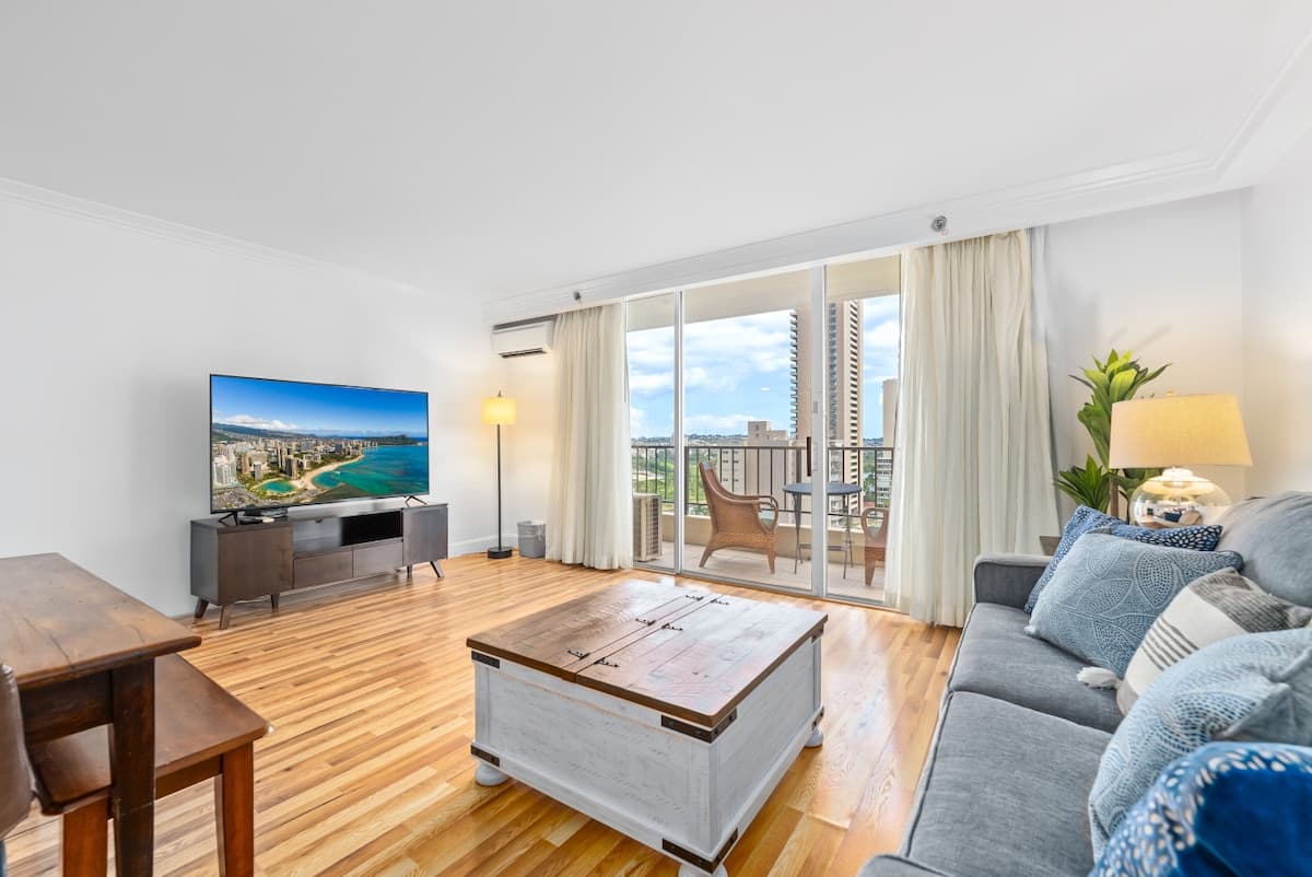 Honu Hale Waikiki: 2BDR Spacious Panoramic View - Photo 5