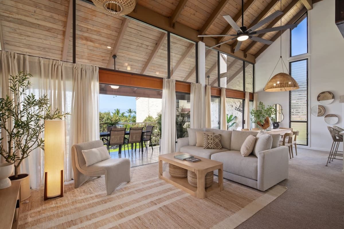 Condo in Kailua-Kona · ★4.89 · 3 bedrooms · 4 beds · 3 baths - Photo 1