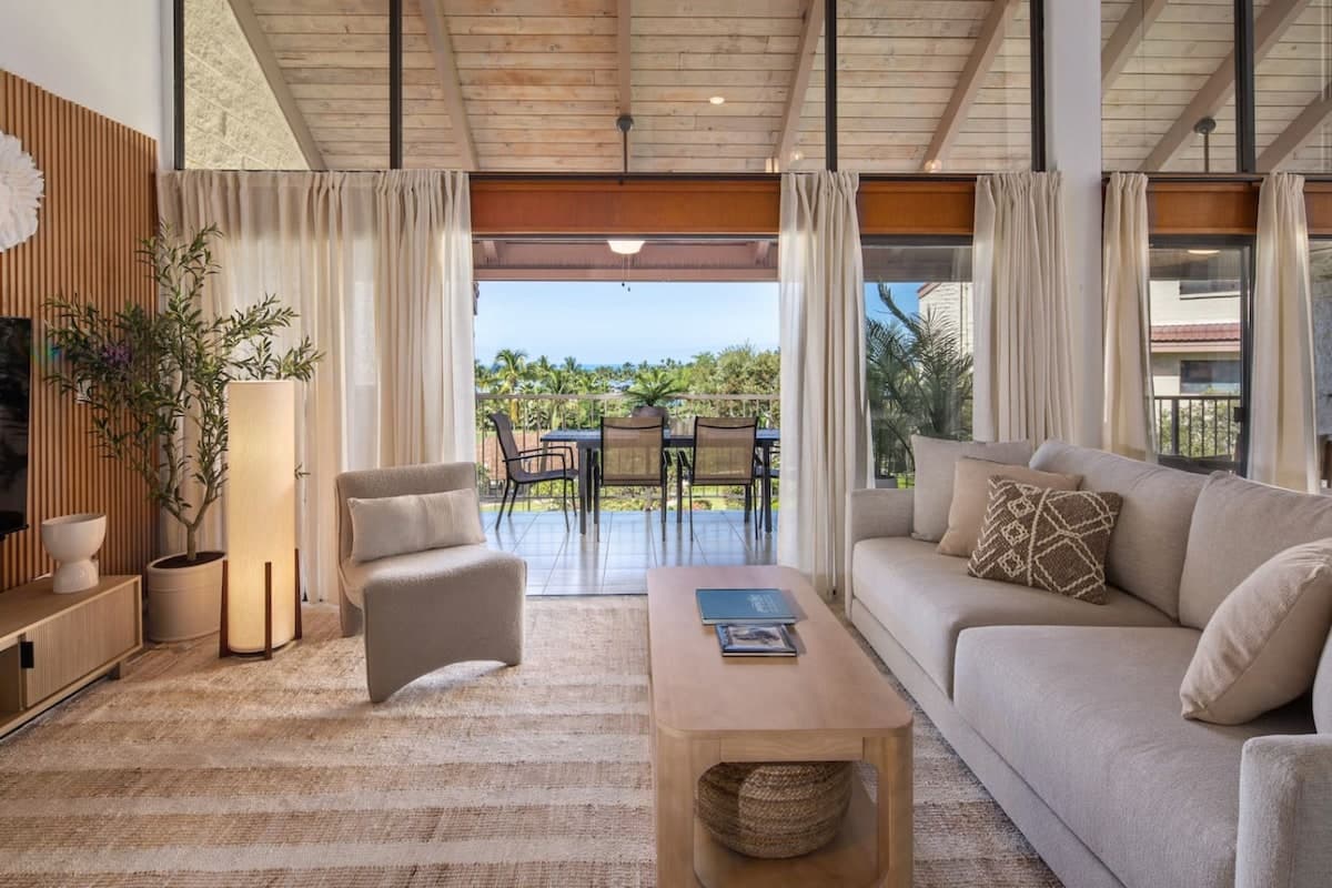 Condo in Kailua-Kona · ★4.89 · 3 bedrooms · 4 beds · 3 baths - Photo 2