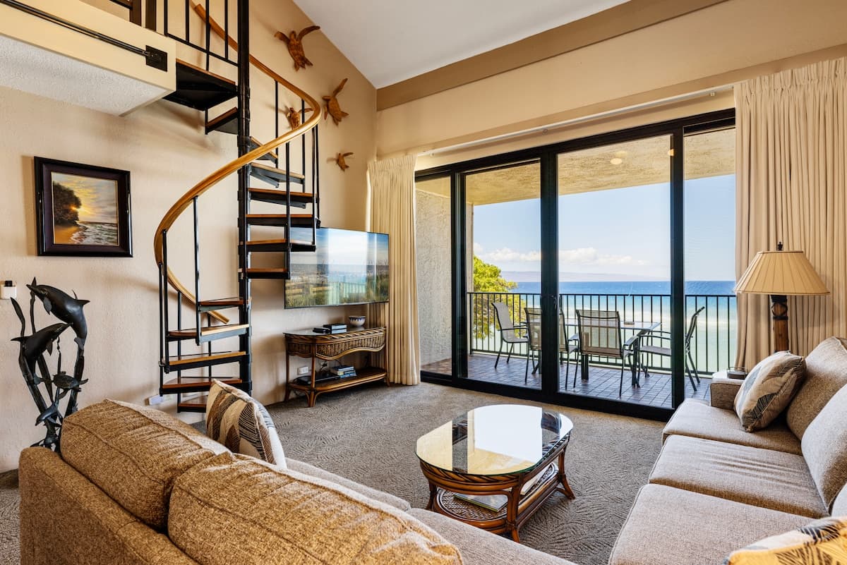 Home in Lahaina · ★4.95 · 3 bedrooms · 5 beds · 2 private baths - Photo 5