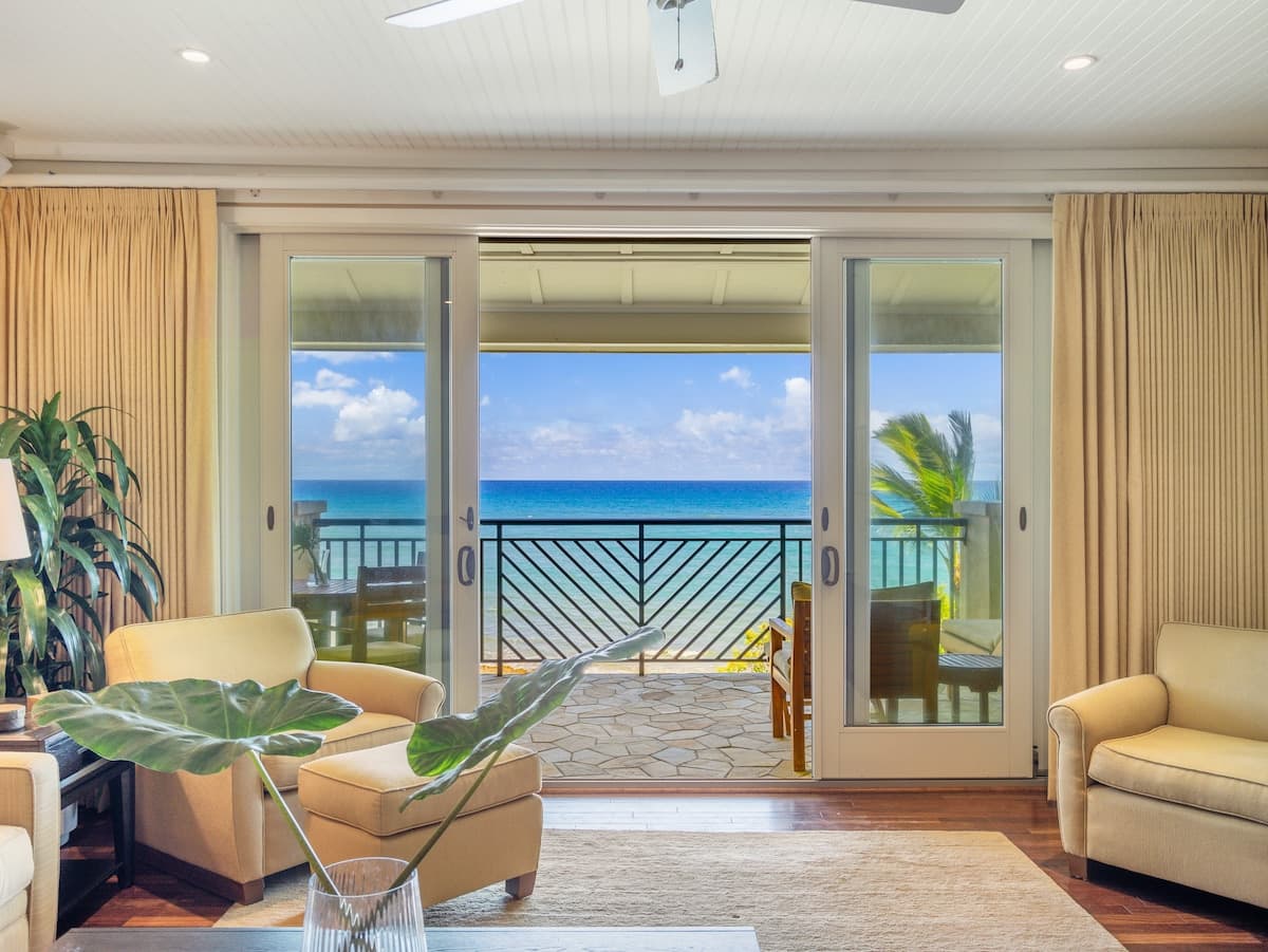 Villa in Kahuku · ★4.96 · 4 bedrooms · 5 beds · 3 private baths - Photo 4