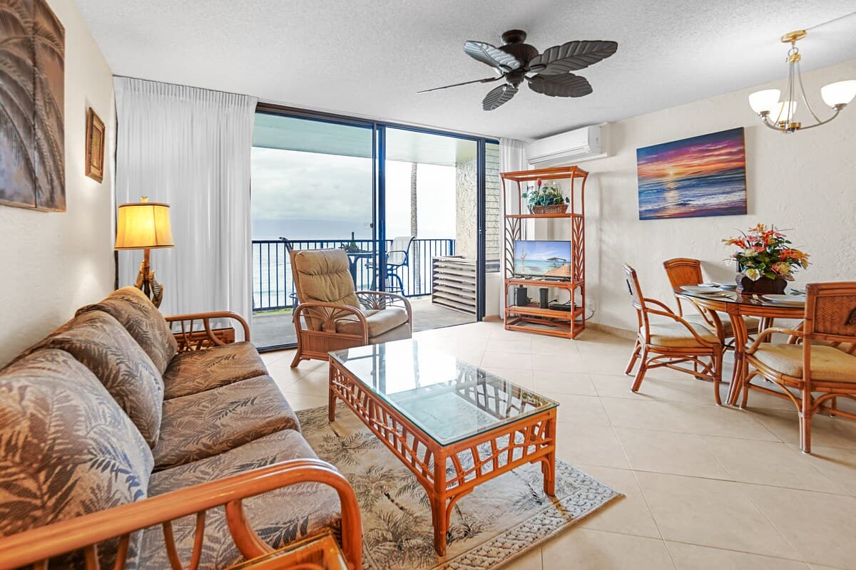 Home in Lahaina · ★4.8 · 1 bedroom · 2 beds · 1 private bath - Photo 1
