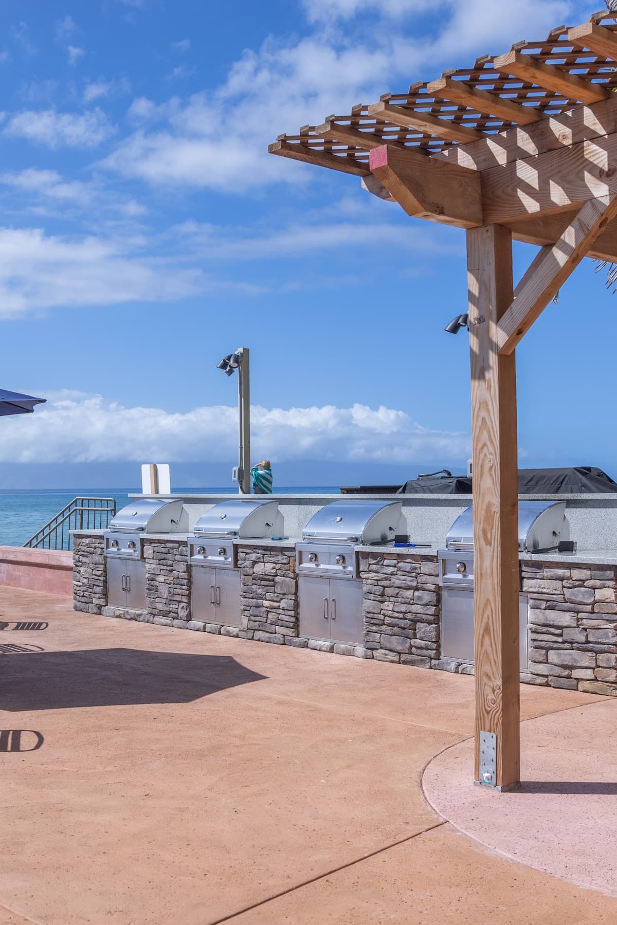 Condo in Lahaina · ★4.45 · 1 bedroom · 1 bed · 1 private bath - Photo 3