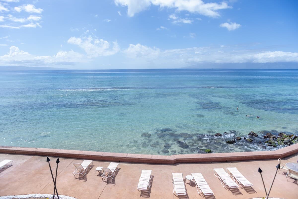 Condo in Lahaina · ★4.97 · 3 bedrooms · 4 beds · 2.5 baths - Photo 4