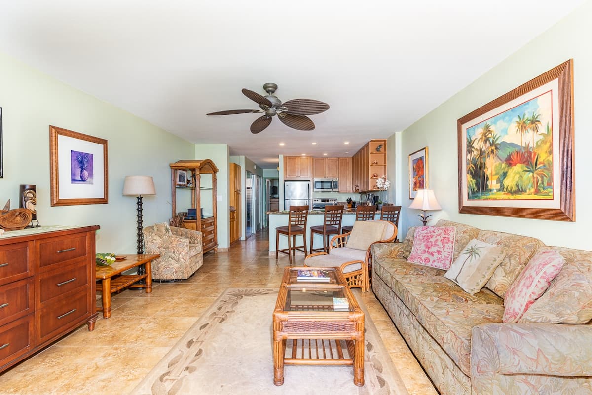 Condo in Lahaina · ★4.87 · 1 bedroom · 1 bed · 1 bath - Photo 1