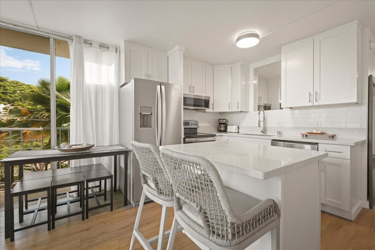 Condo in Hawaii County · ★4.91 · 3 bedrooms · 3 beds · 2 baths - Photo 4