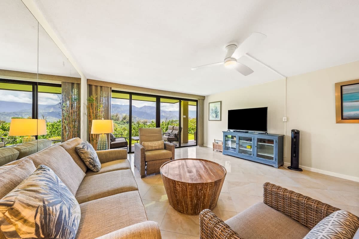 Condo in Princeville · ★4.62 · 2 bedrooms · 3 beds · 2 baths - Photo 2
