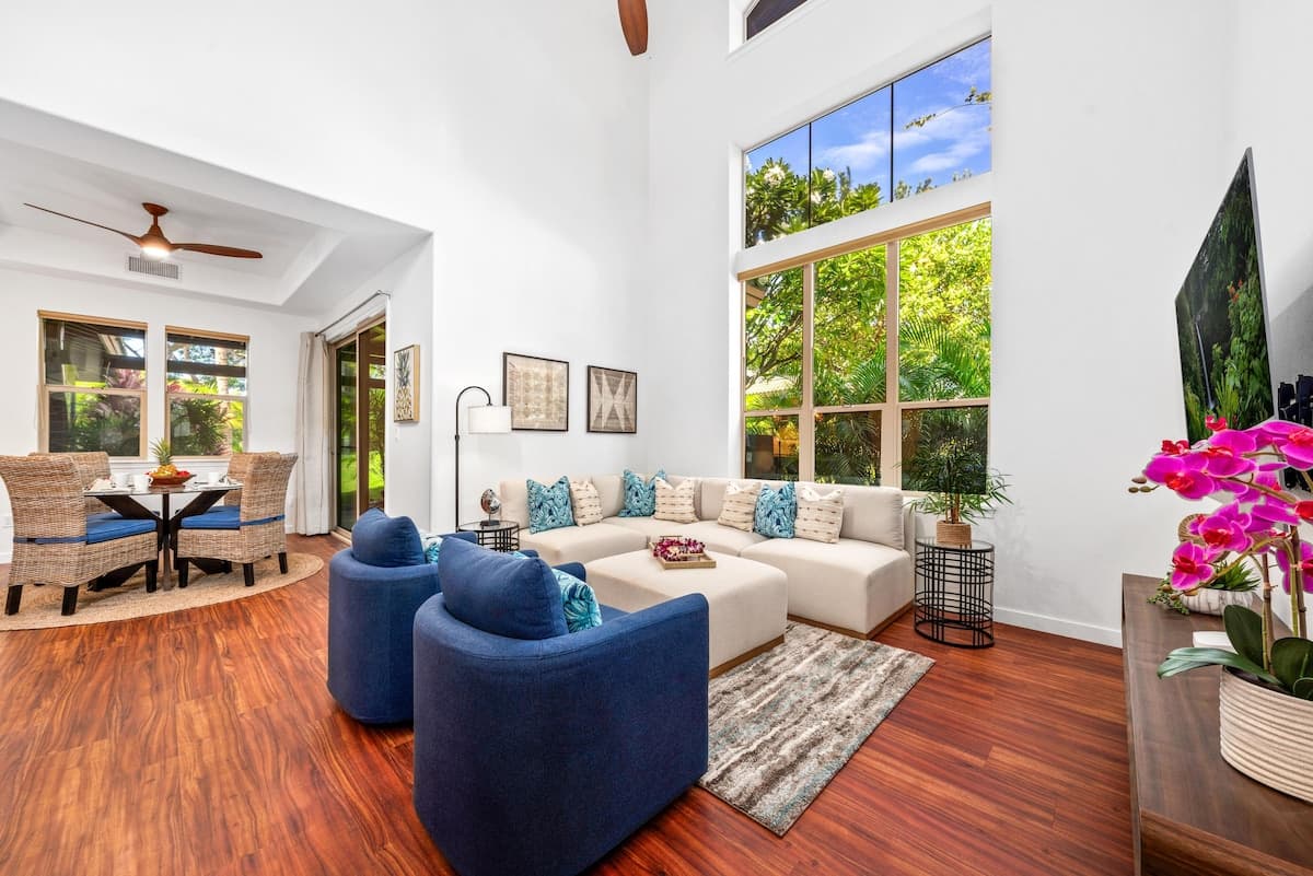 Townhouse in Waimea · ★5.0 · 2 bedrooms · 2 beds · 2 baths - Photo 1