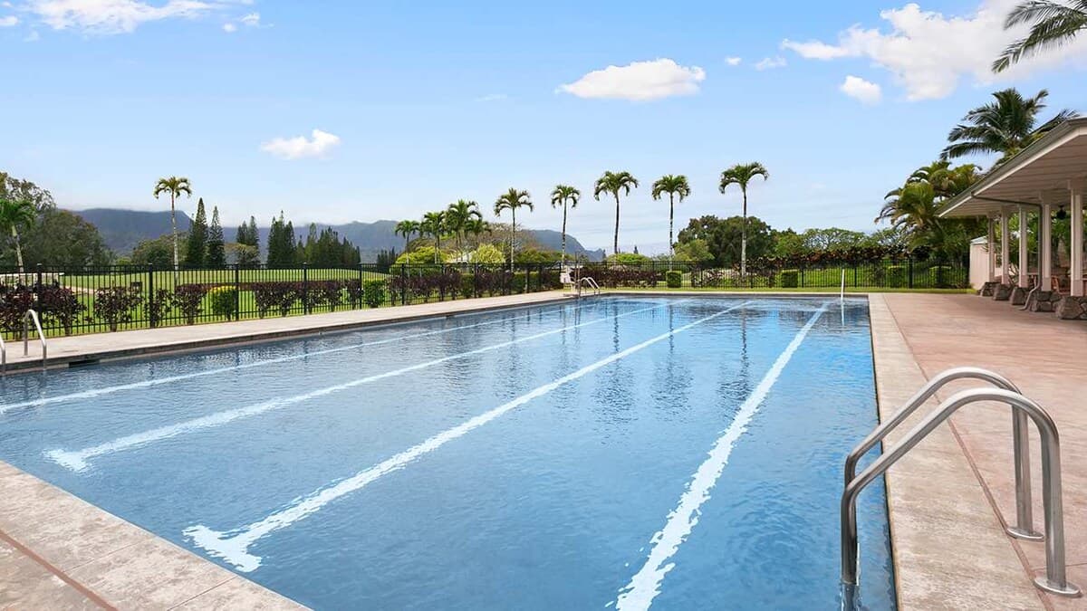 Condo in Princeville · ★4.57 · Studio · 2 beds · 1 private bath - Photo 5