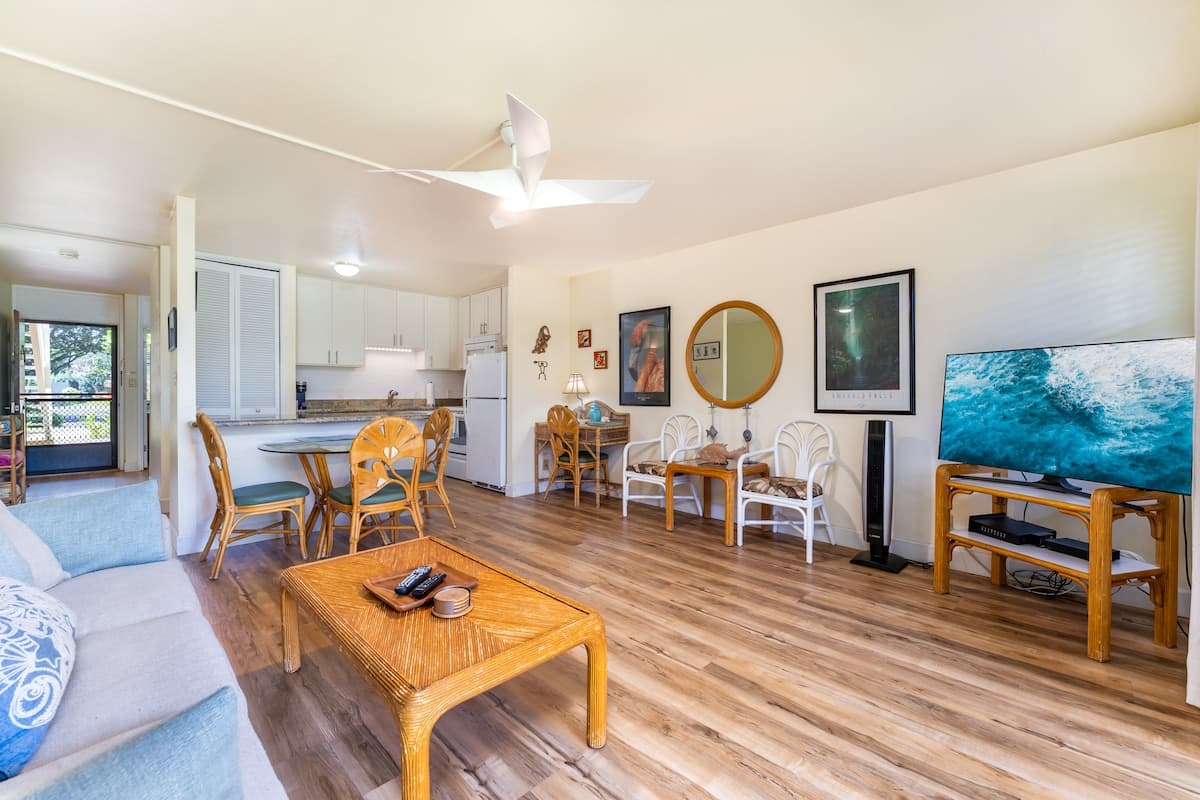 Condo in Kahuku · ★4.5 · 1 bedroom · 1 bed · 1 private bath - Photo 4