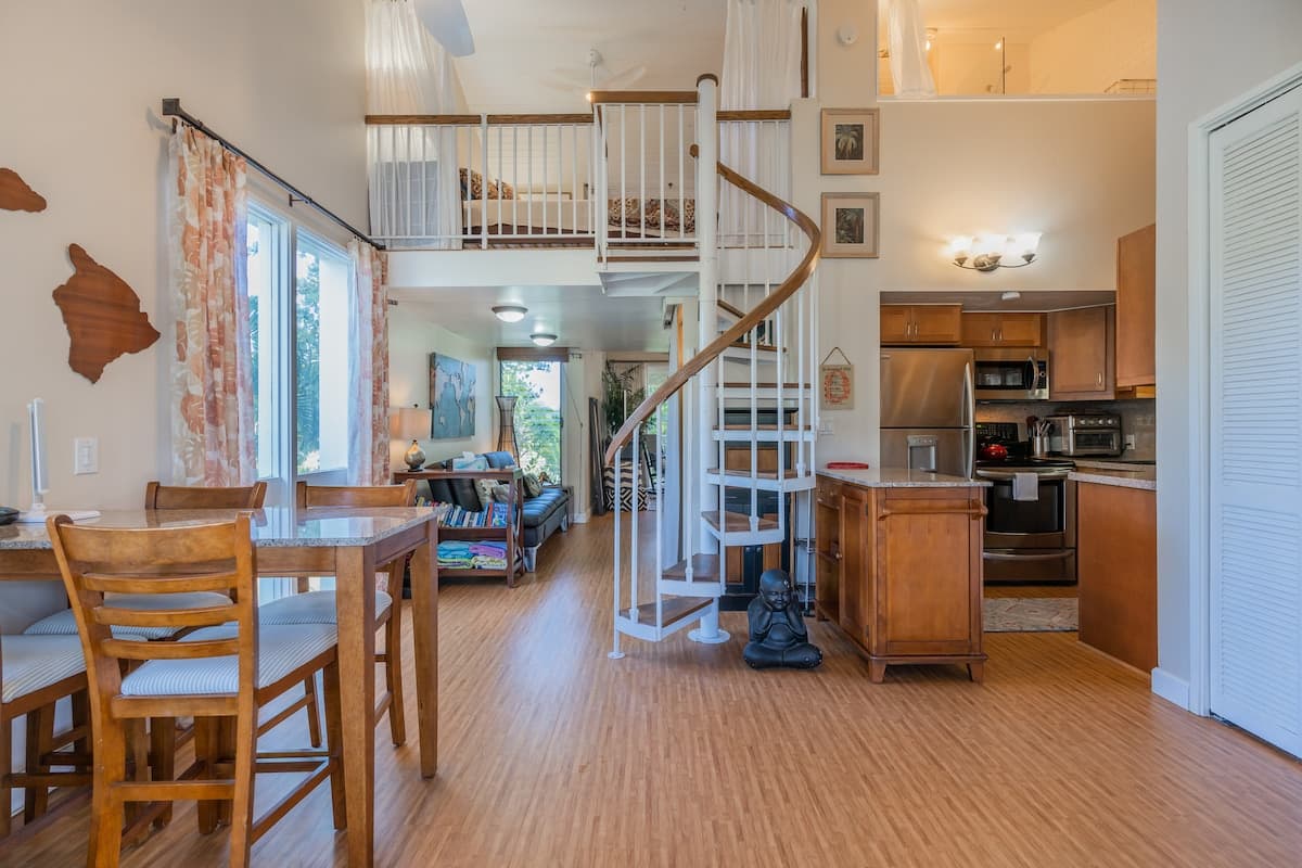 Condo in Kahuku · ★4.81 · 1 bedroom · 1 bed · 2 private baths - Photo 2