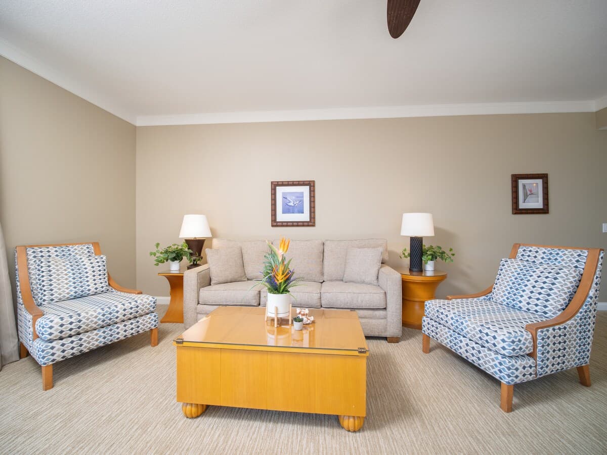 Home in Lahaina · ★4.92 · 2 bedrooms · 3 beds · 2 baths - Photo 4