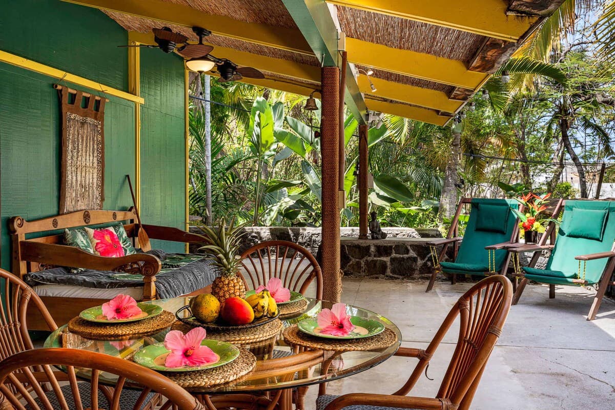 Home in Kailua-Kona · ★4.69 · 2 bedrooms · 4 beds · 2 baths - Photo 5