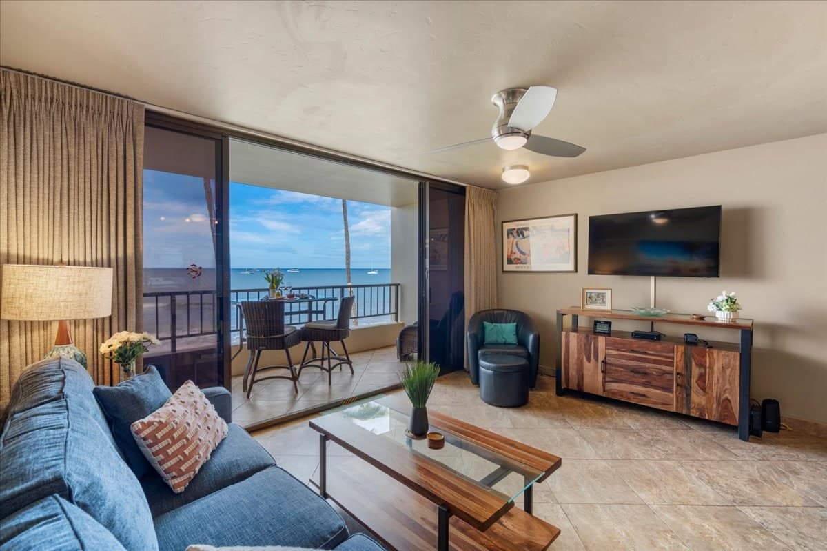 Condo in Kihei · ★5.0 · 1 bedroom · 2 beds · 1 private bath - Photo 4