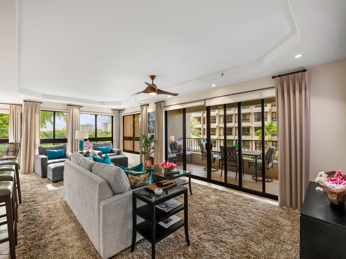 Recently Renovated - Walk to Kaanapali Beach - Photo 3