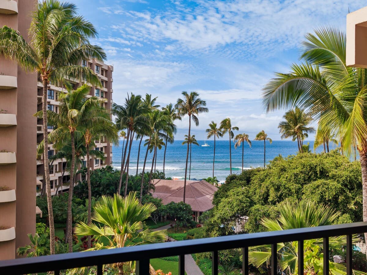 Recently Renovated - Walk to Kaanapali Beach - Photo 1