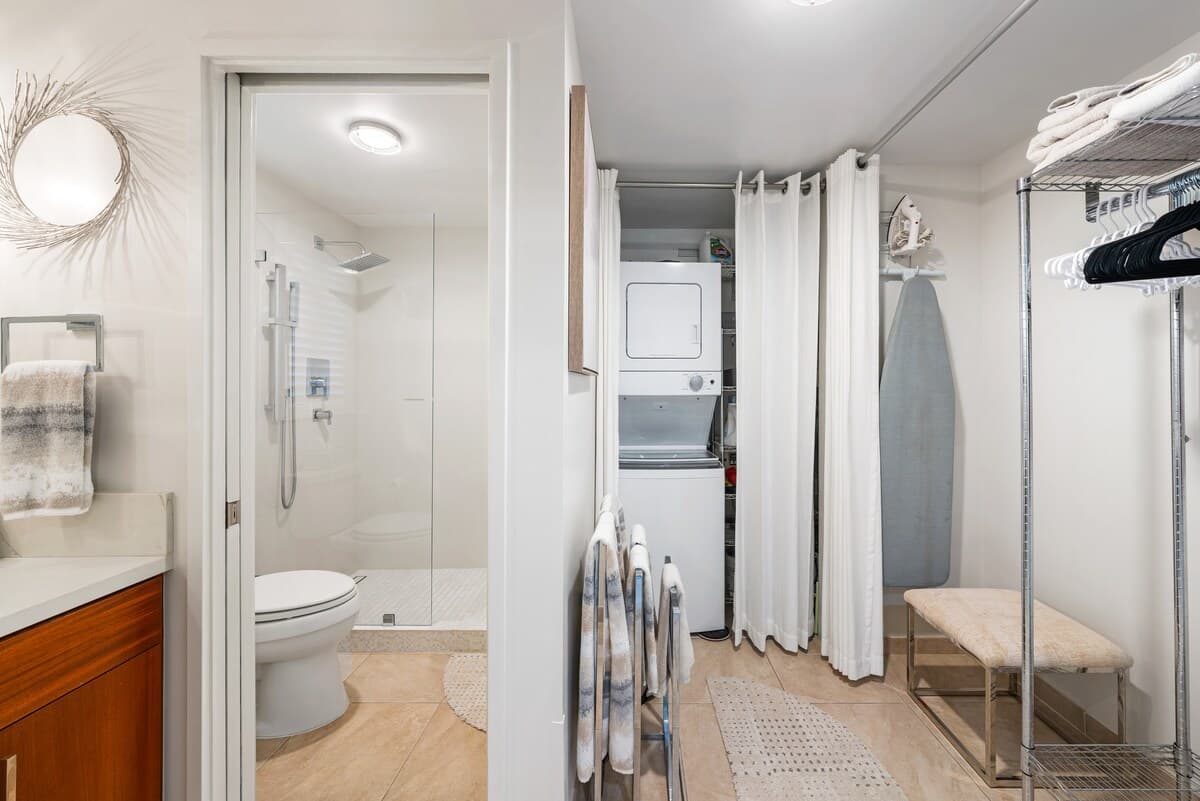 Condo in Kailua-Kona · ★4.79 · Studio · 1 bed · 1 bath - Photo 5