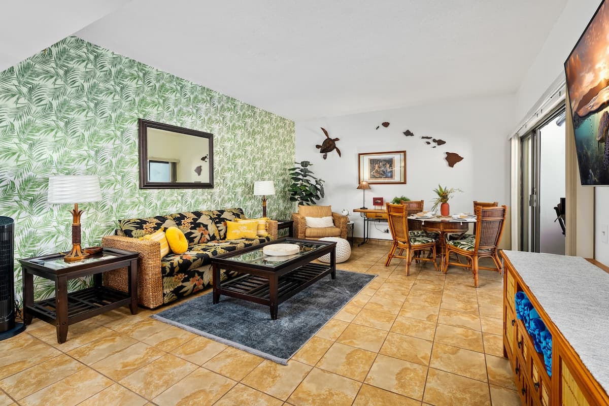 Condo in Kailua-Kona · ★4.78 · 1 bedroom · 2 beds · 1 bath - Photo 3
