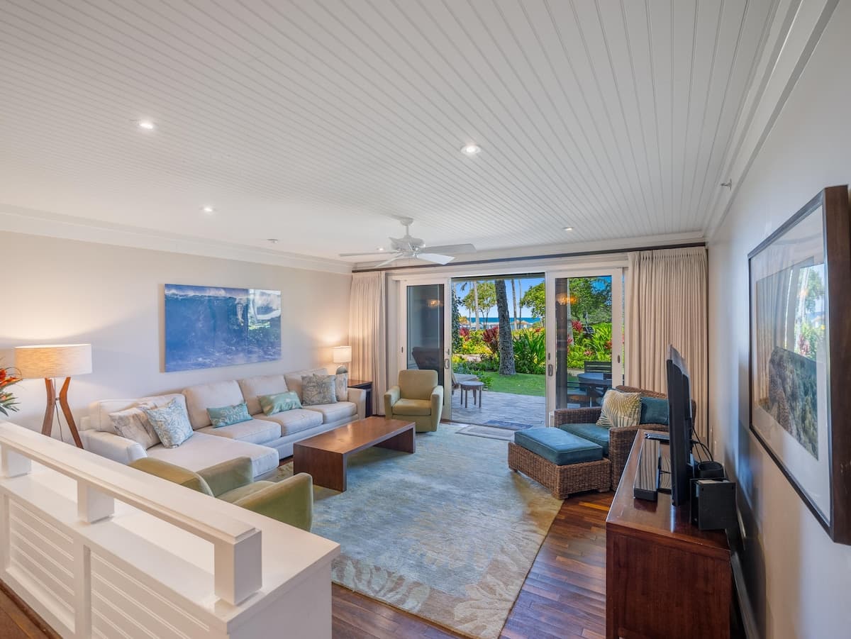 Villa in Kahuku · ★4.92 · 3 bedrooms · 4 beds · 2 private baths - Photo 4