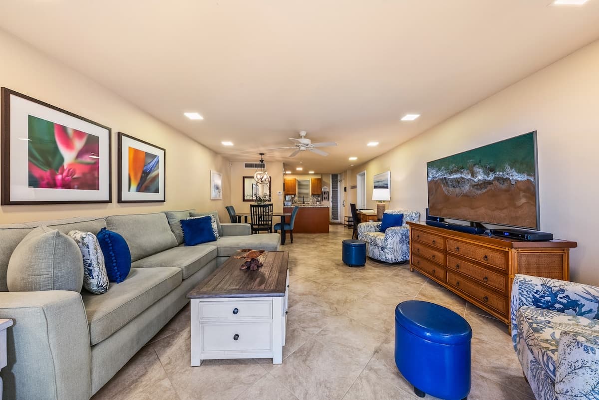 Condo in Lahaina · ★5.0 · 1 bedroom · 2 beds · 1 bath - Photo 1