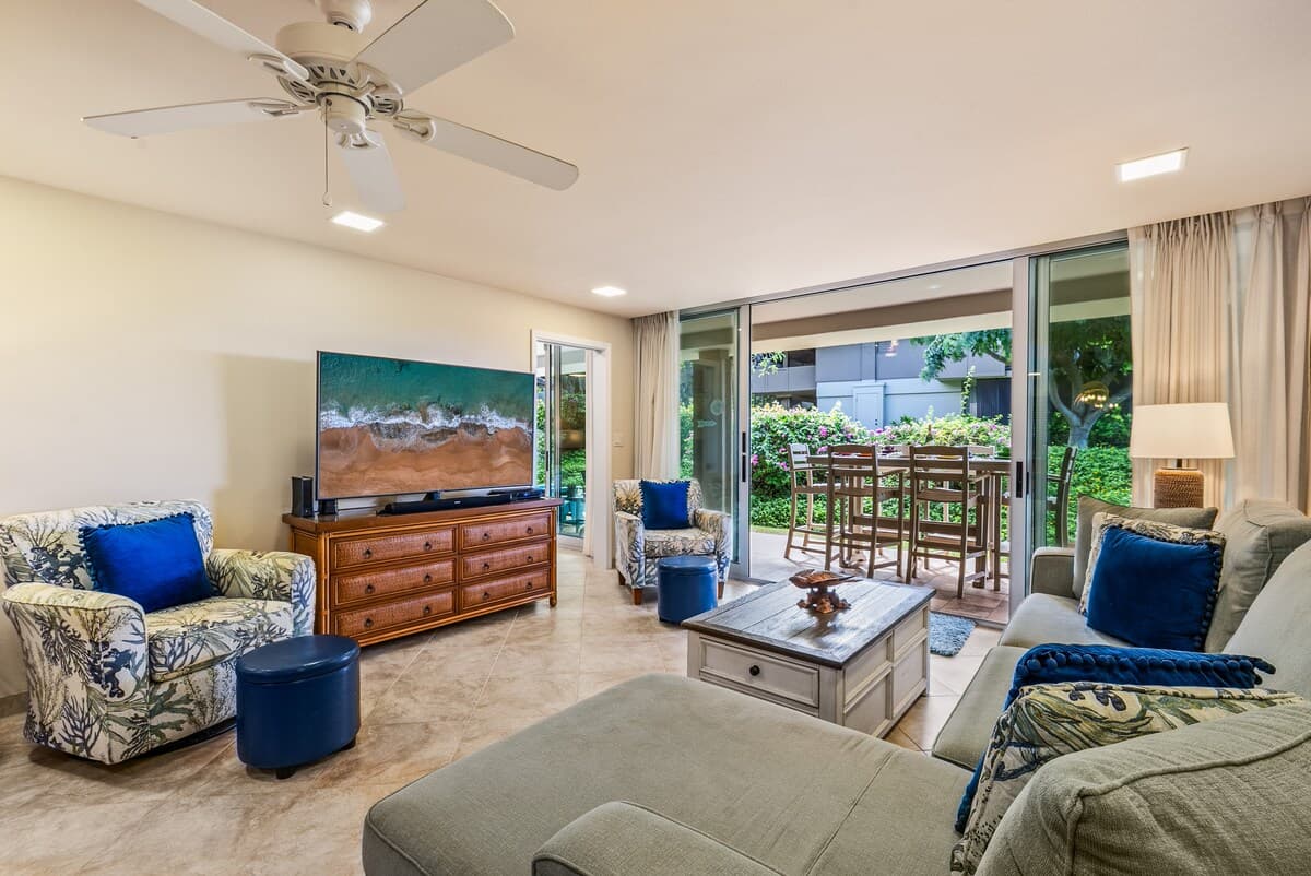 Condo in Lahaina · ★5.0 · 1 bedroom · 2 beds · 1 bath - Photo 3