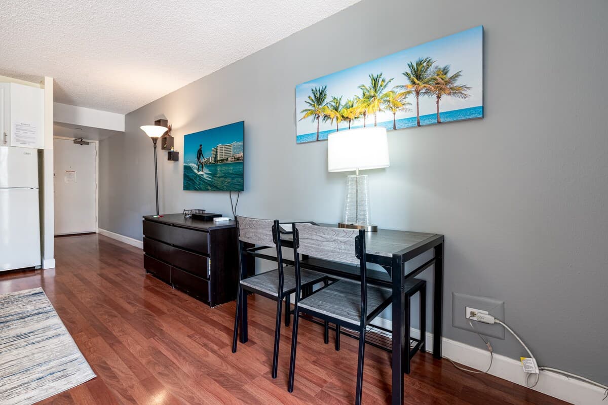 Cozy Studio In Heart Of Waikiki - Free Parking - Photo 3