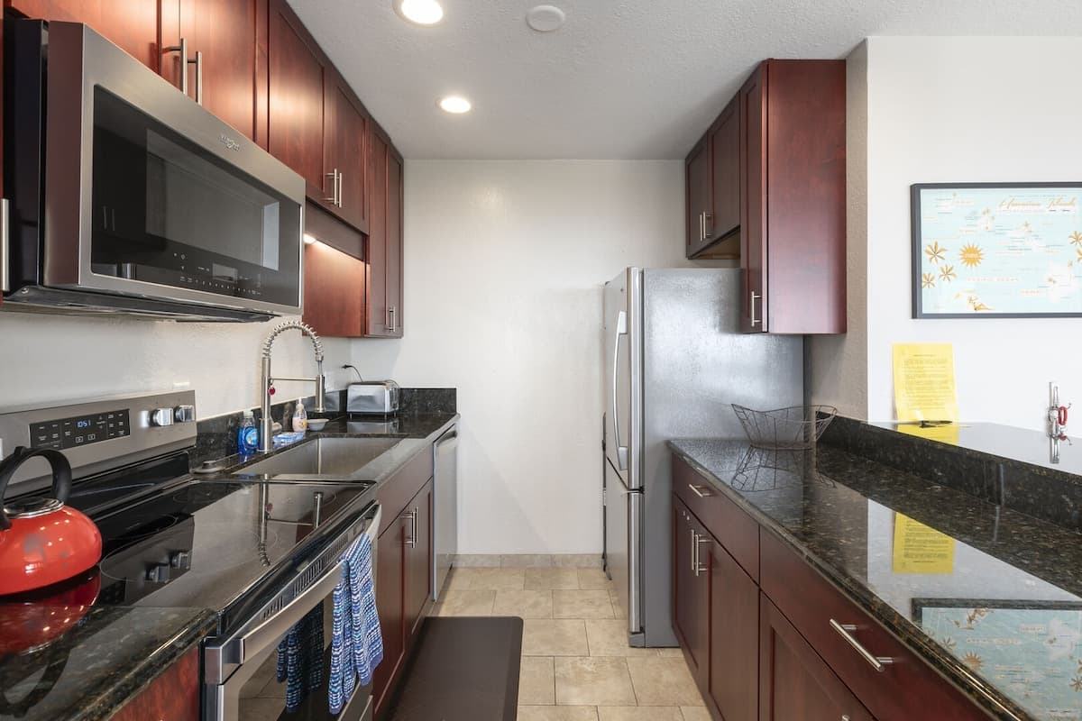 Condo in Holualoa · ★4.9 · 2 bedrooms · 3 beds · 2 private baths - Photo 5