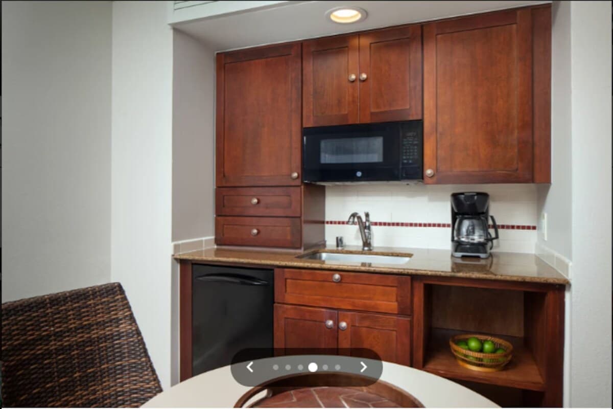 Condo in Lihue · ★4.64 · 1 bedroom · 1 bed · 1 bath - Photo 5