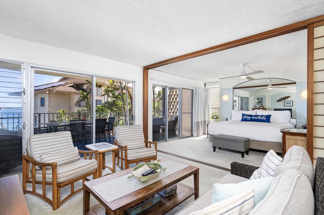 Condo in Kailua-Kona · ★4.76 · 2 bedrooms · 2 beds · 2 baths - Photo 3