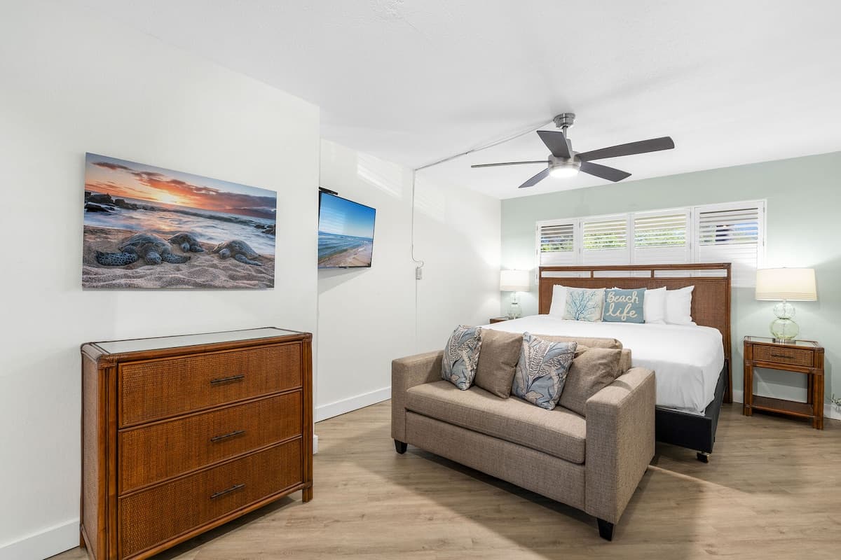 Condo in Kihei · ★5.0 · 1 bedroom · 2 beds · 1 private bath - Photo 4