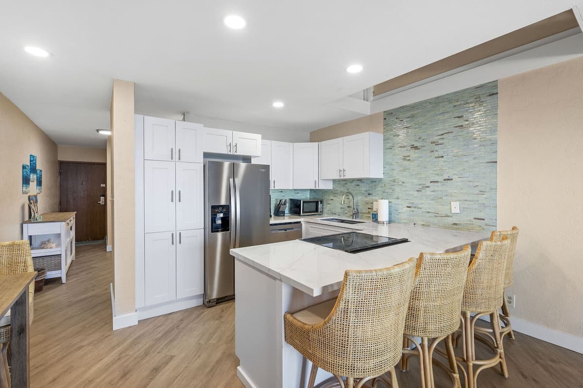 Condo in Kihei · ★5.0 · 1 bedroom · 2 beds · 1 private bath - Photo 3