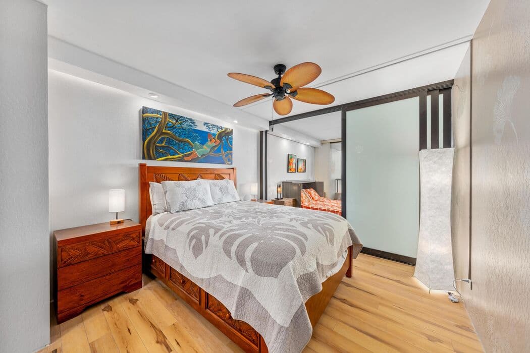 Condo in Kailua-Kona · ★5.0 · 1 bedroom · 3 beds · 2 baths - Photo 3