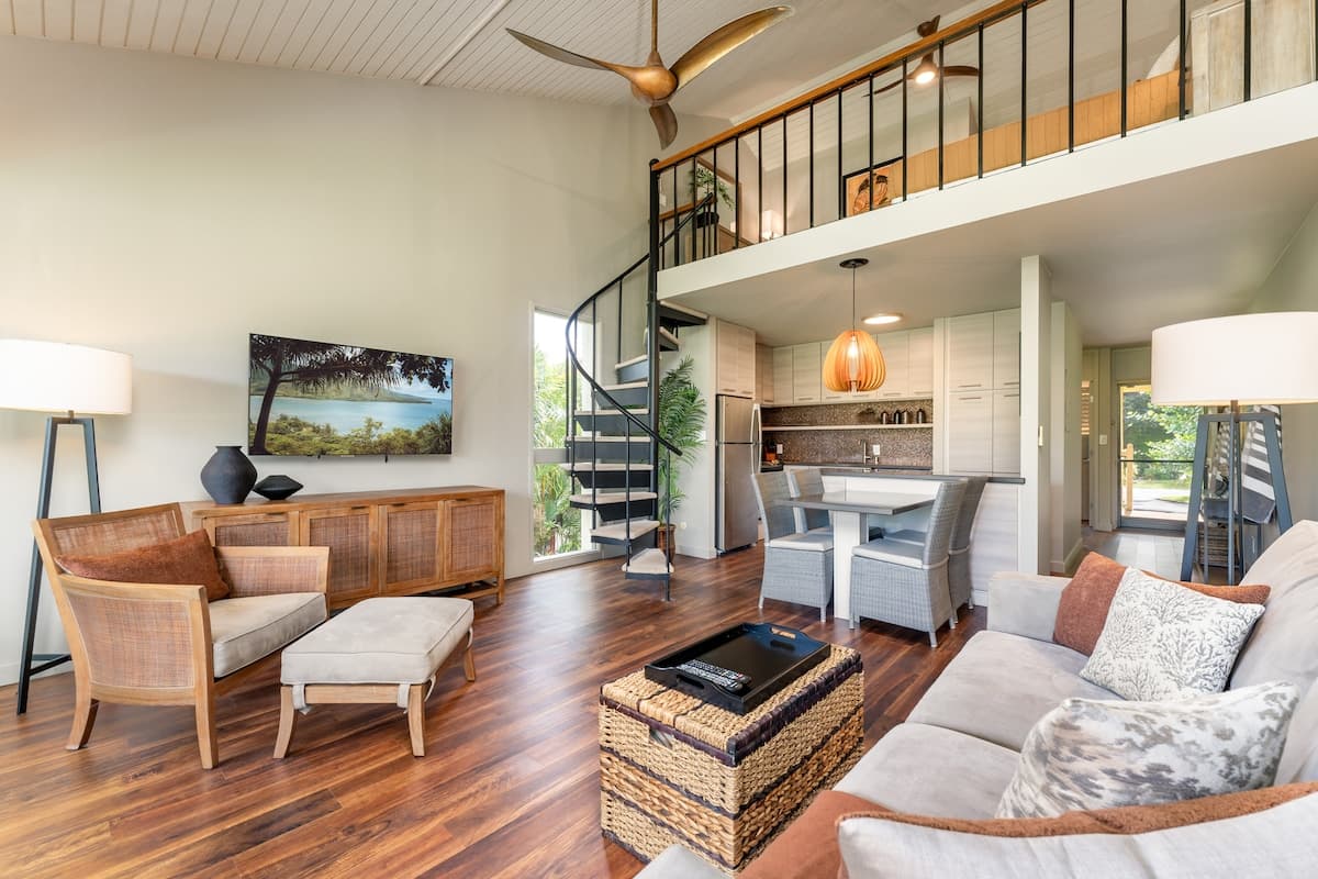Condo in Kahuku · ★4.78 · 1 bedroom · 1 bed · 2 private baths - Photo 4