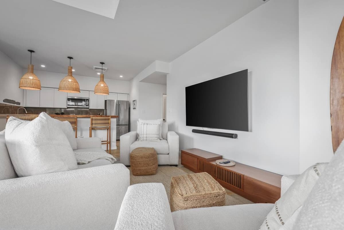 Condo in Waikoloa Beach Resort · ★4.96 · 2 bedrooms · 4 beds · 2.5 baths - Photo 2
