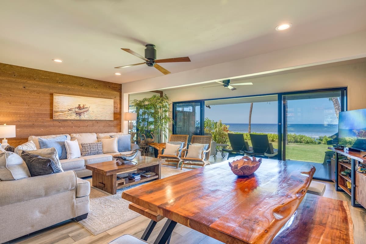 Home in Lahaina · ★5.0 · 3 bedrooms · 4 beds · 4 shared baths - Photo 3