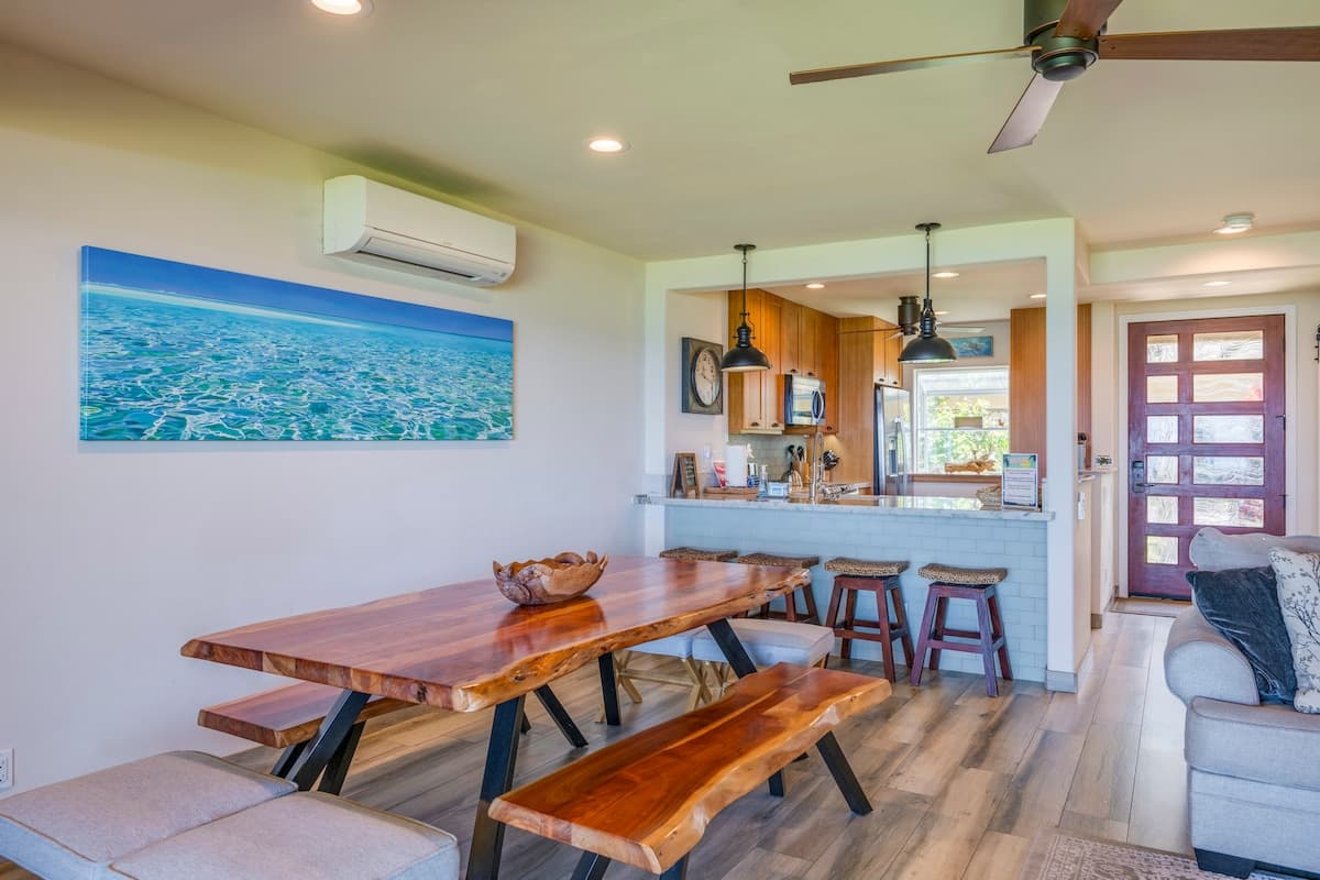 Home in Lahaina · ★5.0 · 3 bedrooms · 4 beds · 4 shared baths - Photo 4