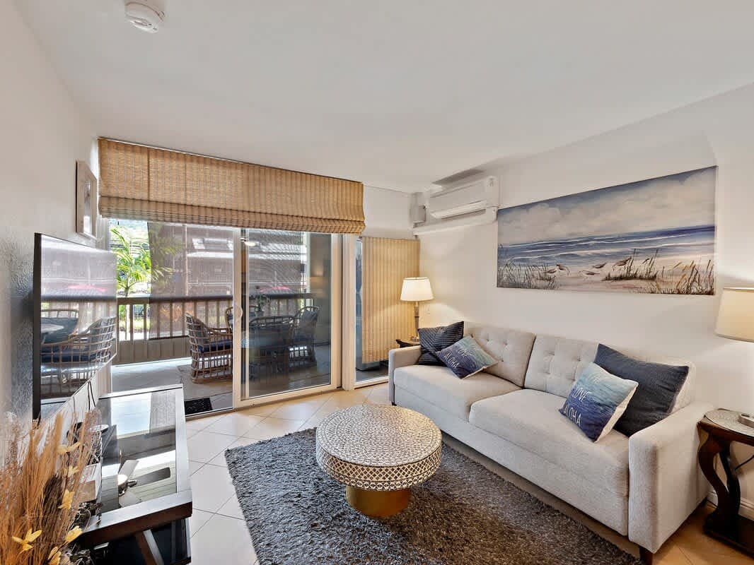 Condo in Kailua-Kona · ★4.9 · 1 bedroom · 2 beds · 1 bath - Photo 3