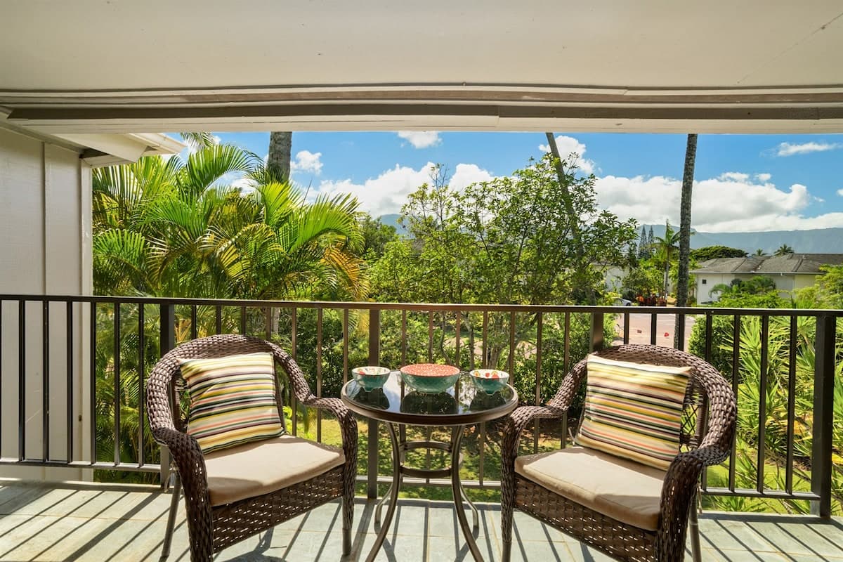 Condo in Princeville · ★4.83 · 2 bedrooms · 2 beds · 2 private baths - Photo 5