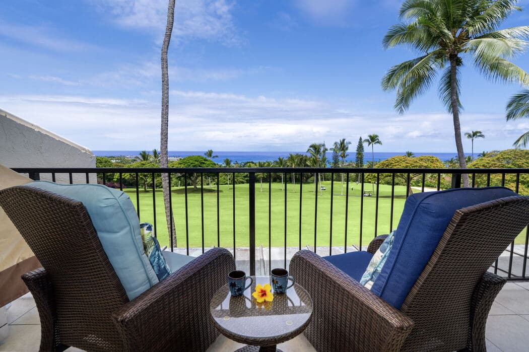 Condo in Kailua-Kona · ★5.0 · 2 bedrooms · 3 beds · 3 baths - Photo 1