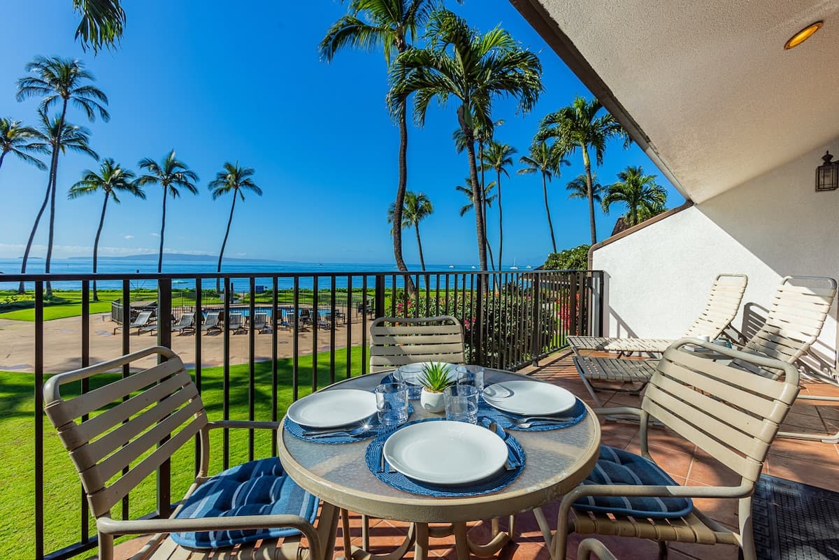 Condo in Kihei · ★4.5 · 2 bedrooms · 2 beds · 2 baths - Photo 1