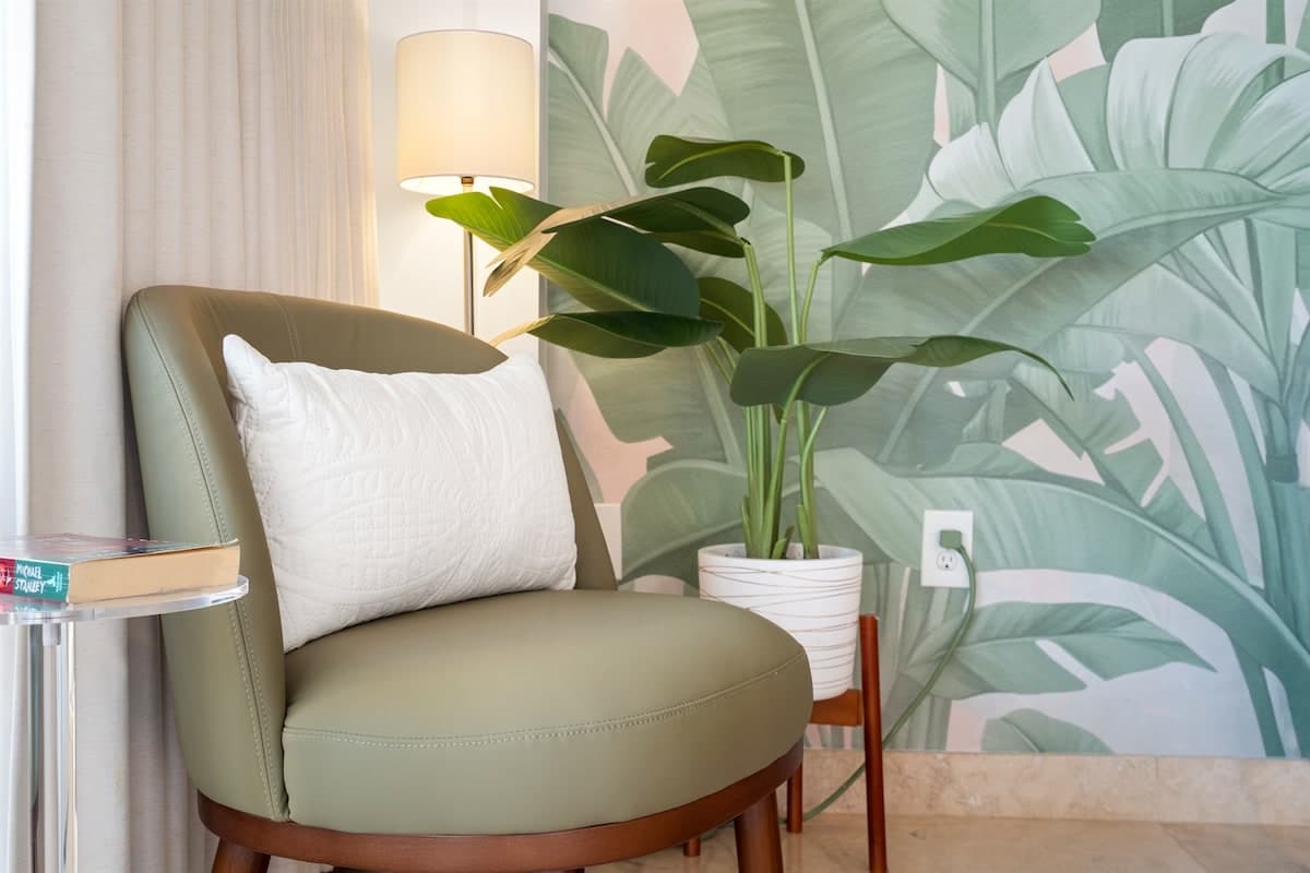 Condo in Honolulu · ★5.0 · 1 bedroom · 2 beds · 1 private bath - Photo 4