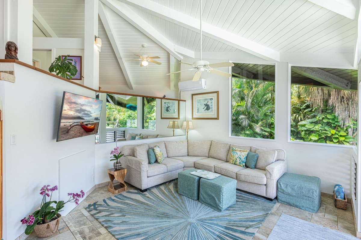 Home in Princeville · ★4.33 · 2 bedrooms · 2 beds · 2 baths - Photo 5