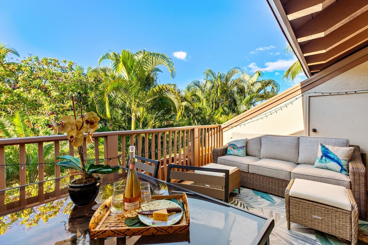 Condo in Kihei · ★5.0 · 2 bedrooms · 3 beds · 2 private baths - Photo 3