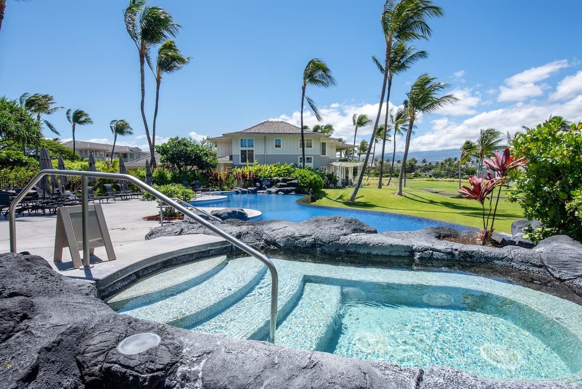 Condo in Waikoloa Village · ★5.0 · 2 bedrooms · 4 beds · 2 baths - Photo 2