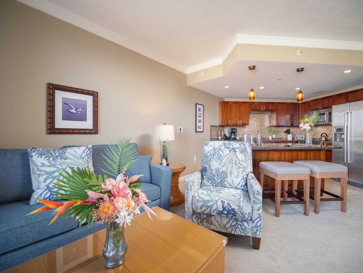 Home in Lahaina · ★5.0 · 1 bedroom · 2 beds · 1 bath - Photo 3